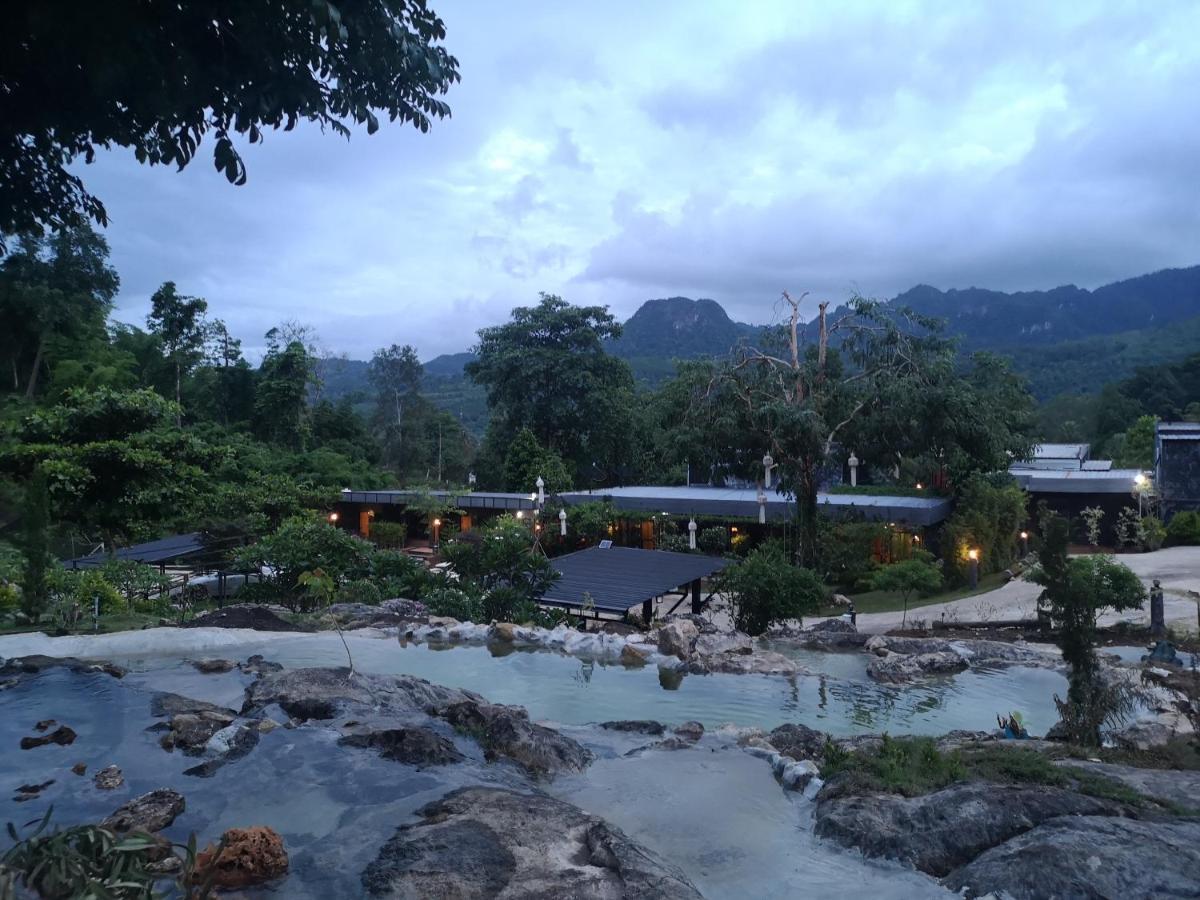 Keeree Loft Resort Thongphaphum Kültér fotó