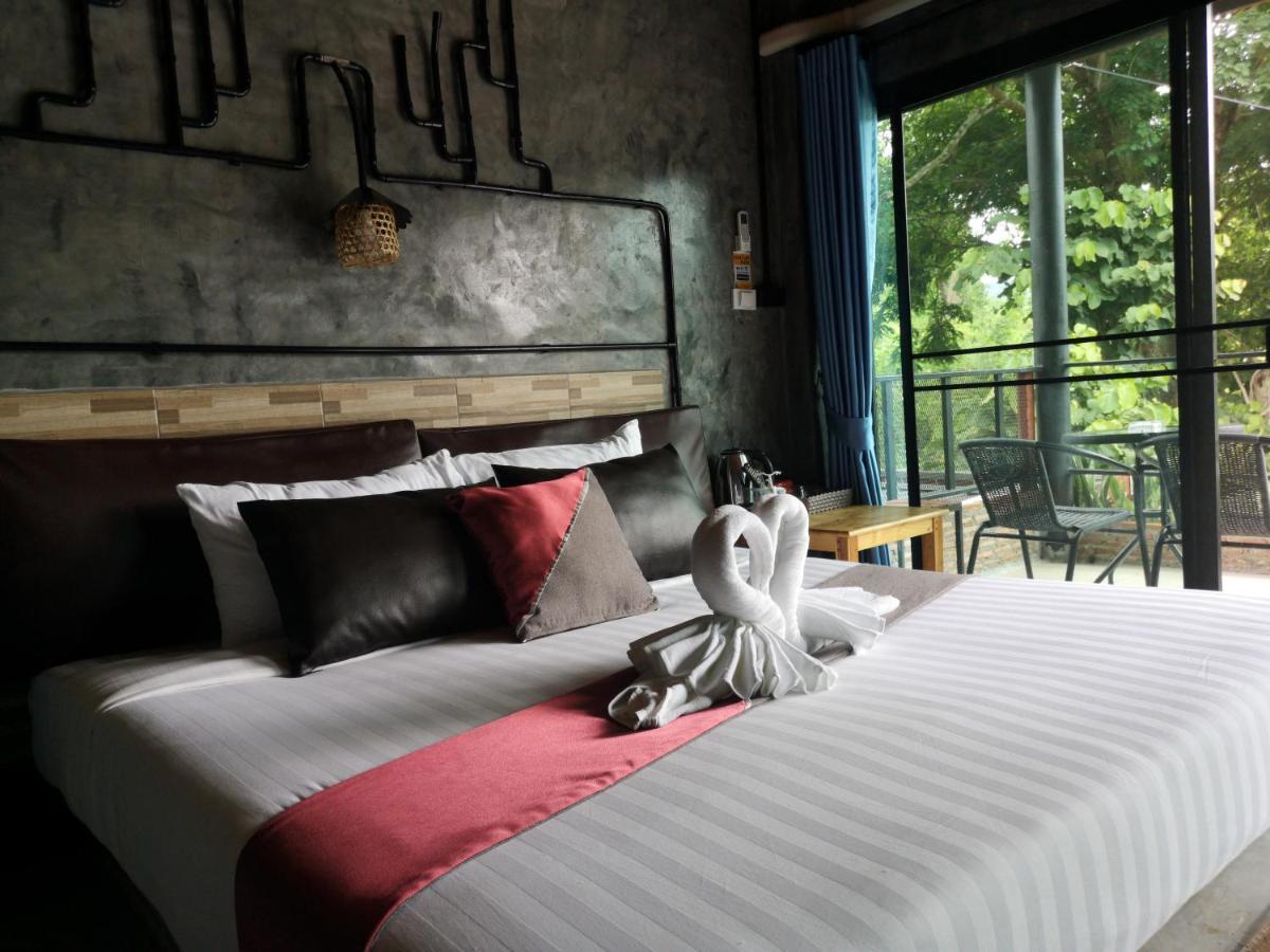 Keeree Loft Resort Thongphaphum Kültér fotó