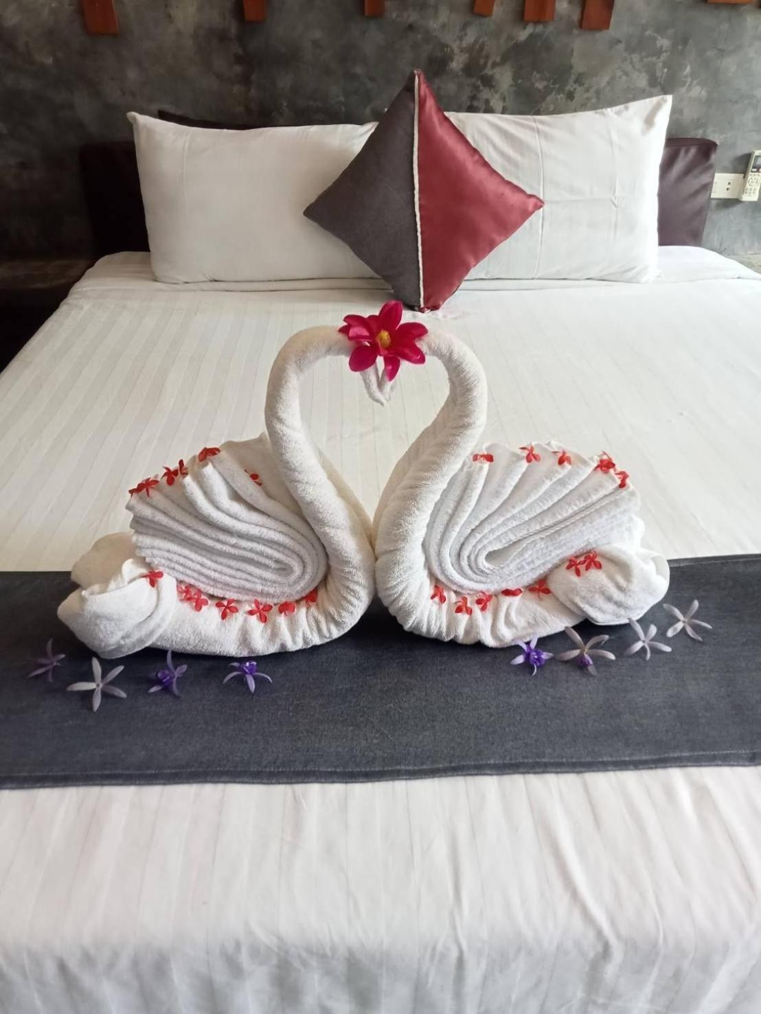 Keeree Loft Resort Thongphaphum Kültér fotó