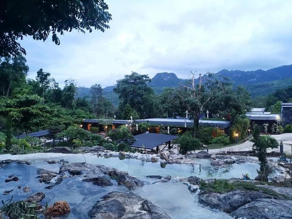 Keeree Loft Resort Thongphaphum Kültér fotó