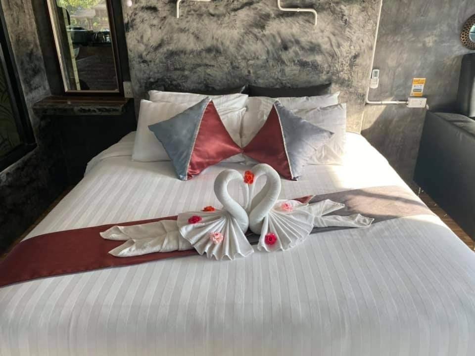 Keeree Loft Resort Thongphaphum Kültér fotó