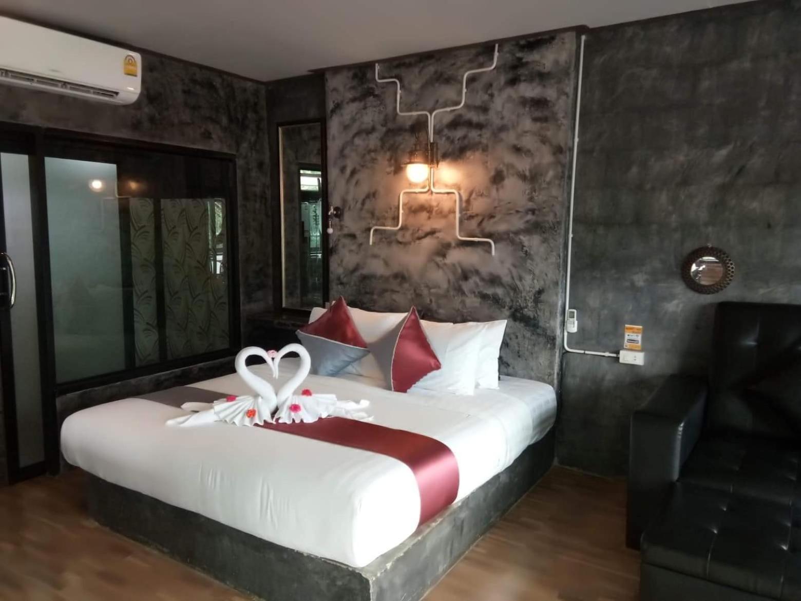 Keeree Loft Resort Thongphaphum Kültér fotó