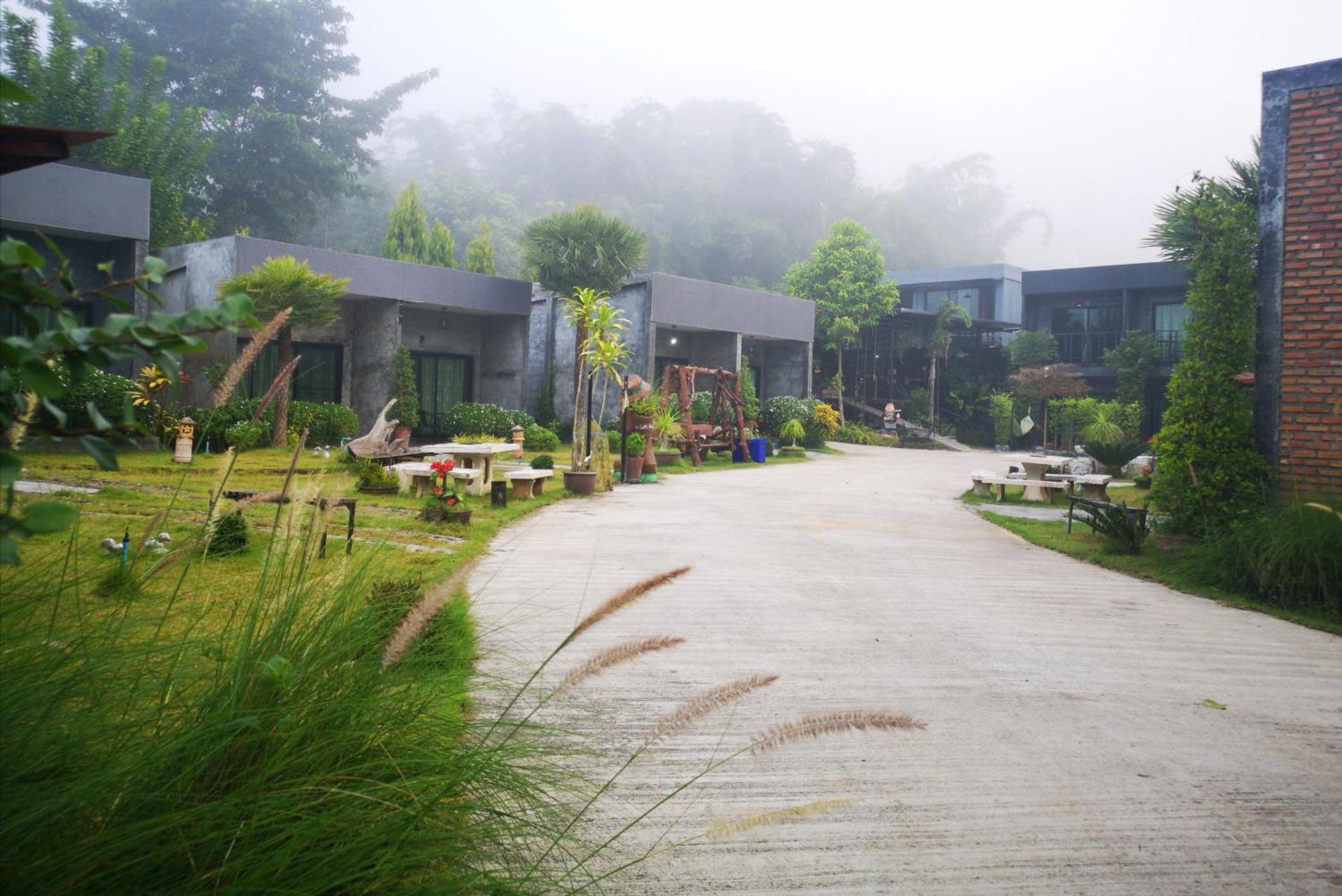 Keeree Loft Resort Thongphaphum Kültér fotó