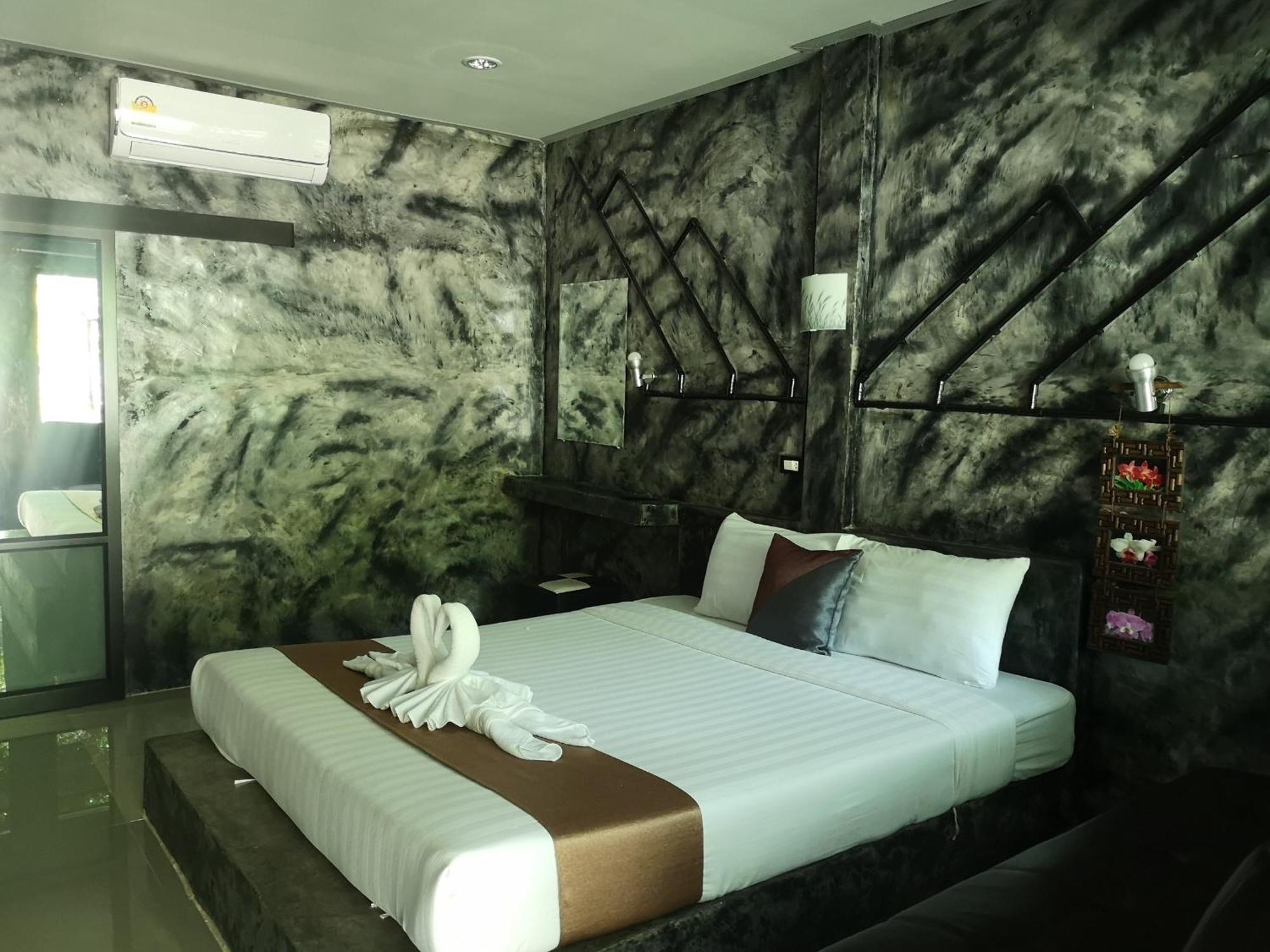 Keeree Loft Resort Thongphaphum Kültér fotó