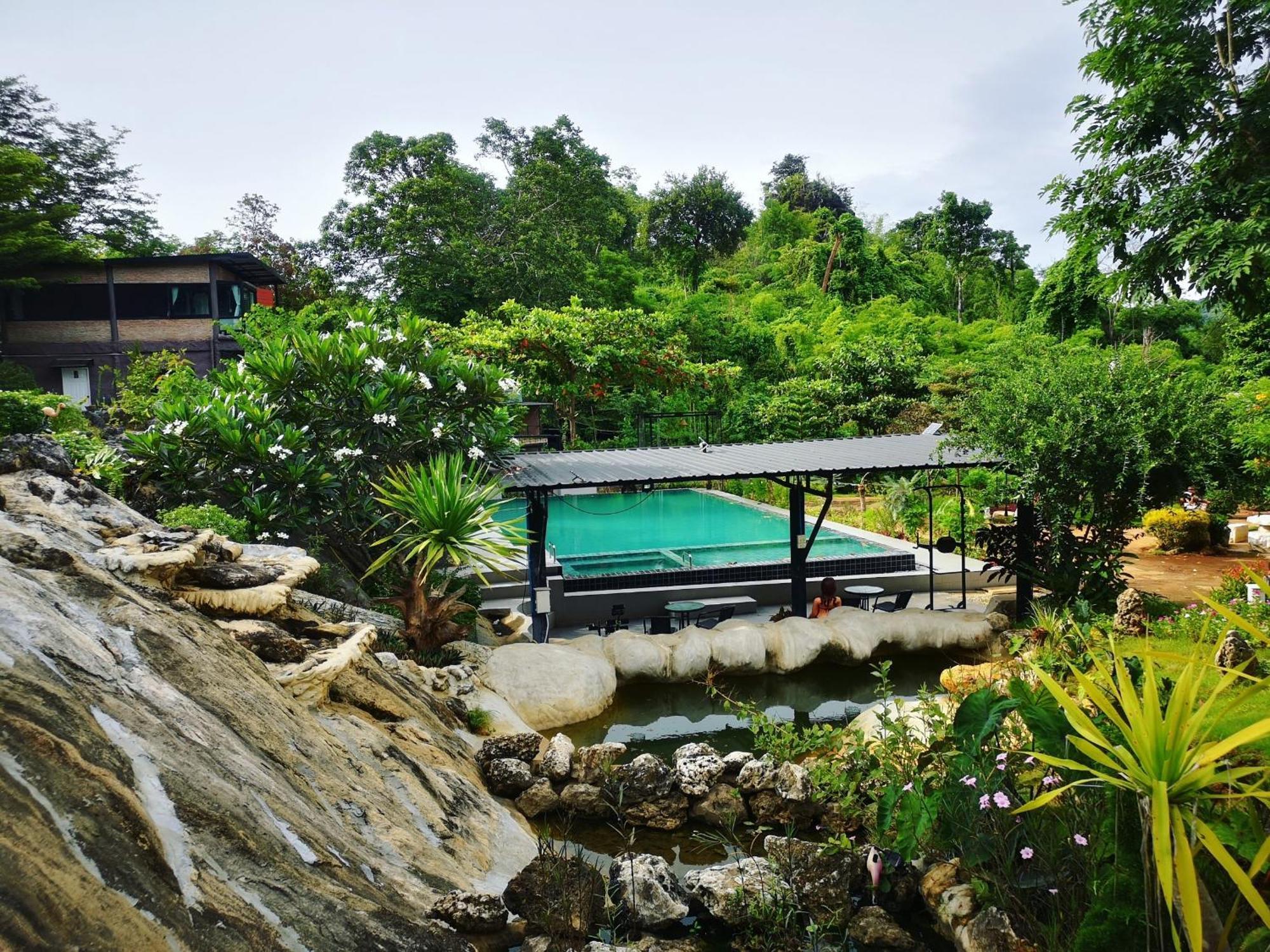 Keeree Loft Resort Thongphaphum Kültér fotó