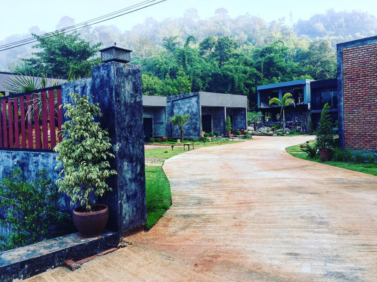 Keeree Loft Resort Thongphaphum Kültér fotó